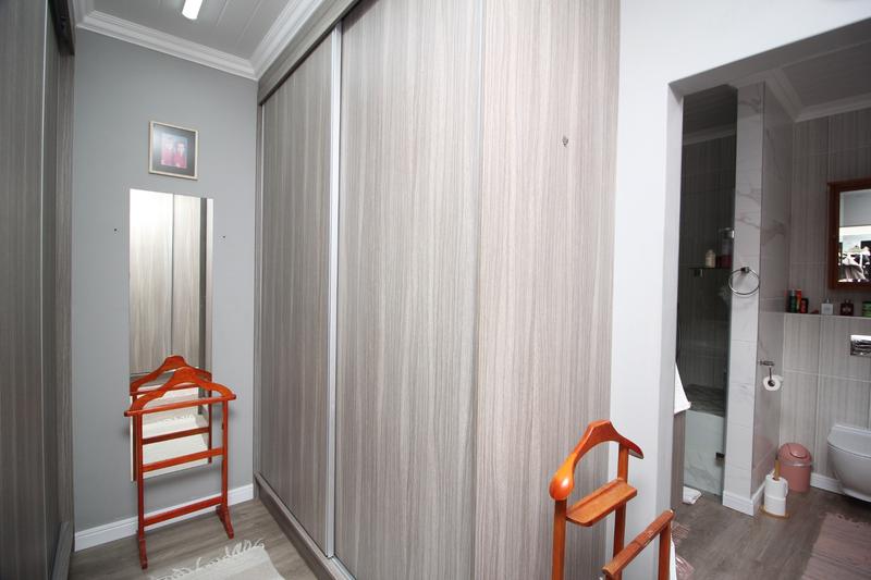 3 Bedroom Property for Sale in Monte Christo Western Cape